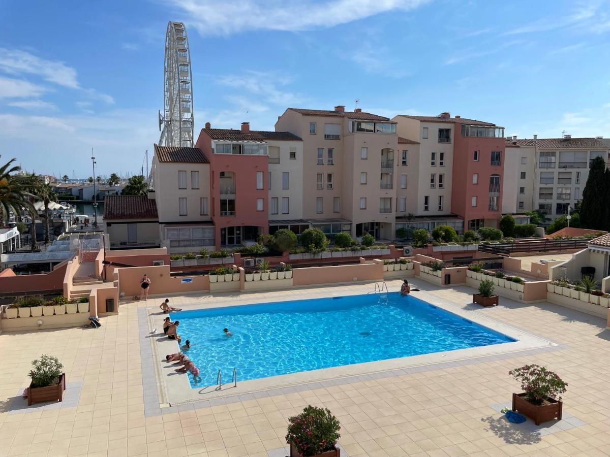 Apartment Cap D'agde Centre Port Avec Parking Prive Et Belle Vue Port Et *